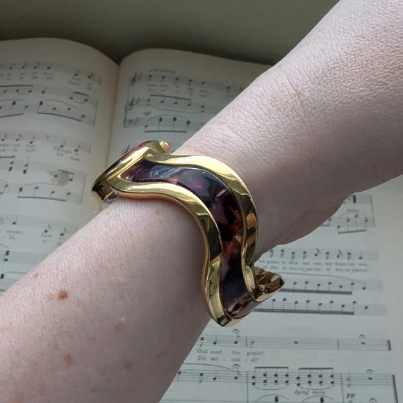 Geneva Gold Bangle Watch - Picture 5 of 14